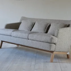 Gothem Three-seater sofa