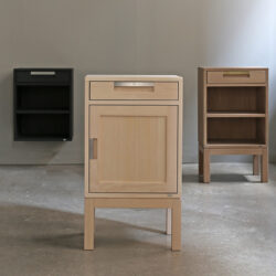 Klinte Nightstand – Door