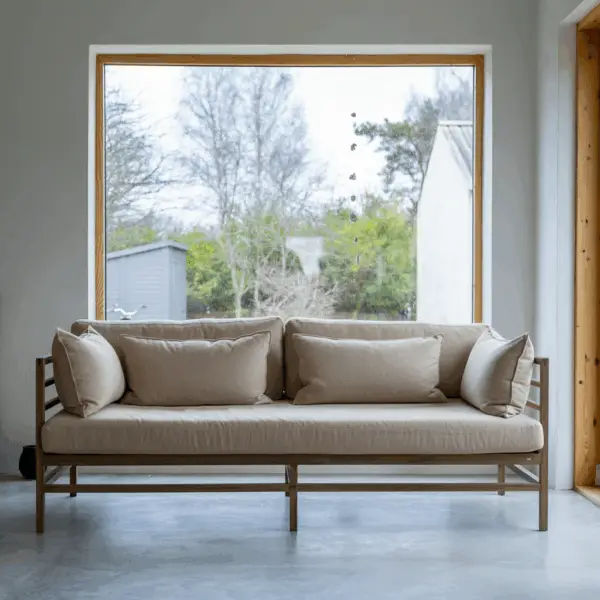 Sanda Sofa